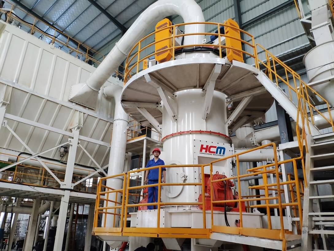 ultrafine-vertical-mill-assists-silica-powder.jpg