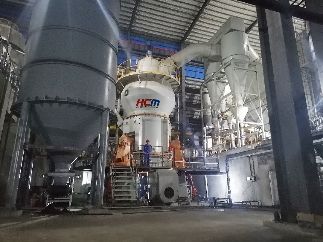 How to choose aluminum hydroxide powder crushing machinery-vertical roller mill