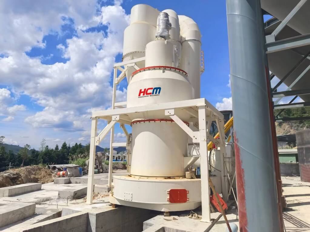 What kind of mill is best for grinding electrolytic aluminum slag-Raymond mill
