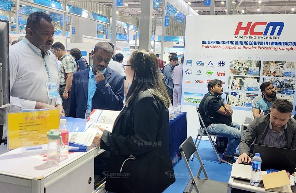 Hongcheng grinding mill was very popular at the 134th Canton Fair